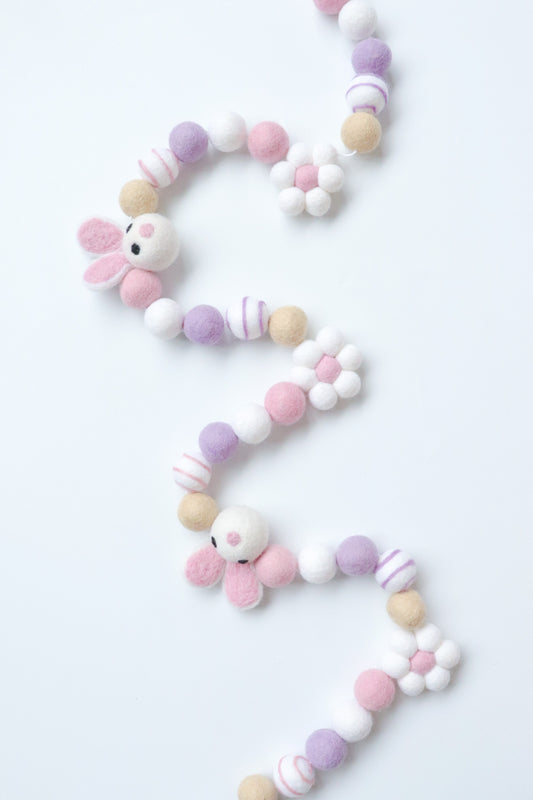 Easter Bunny & Daisy Garland