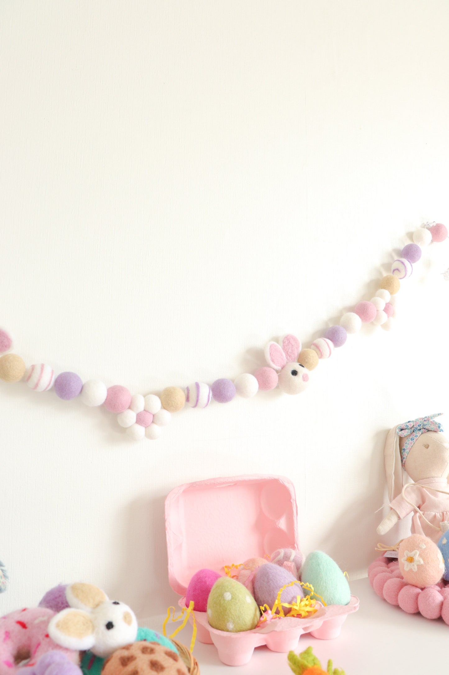 Easter Bunny & Daisy Garland