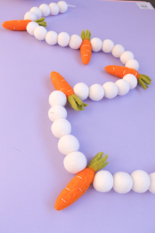 Carrots Easter Garland