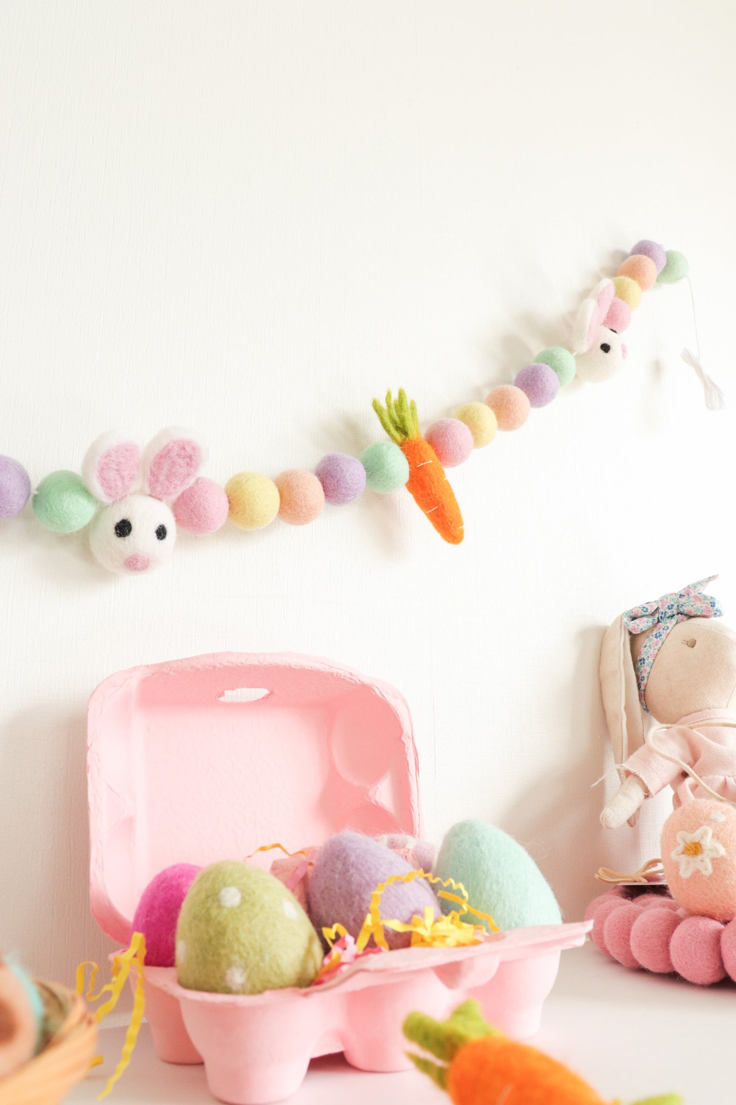 Easter Bunny & Carrot Garland