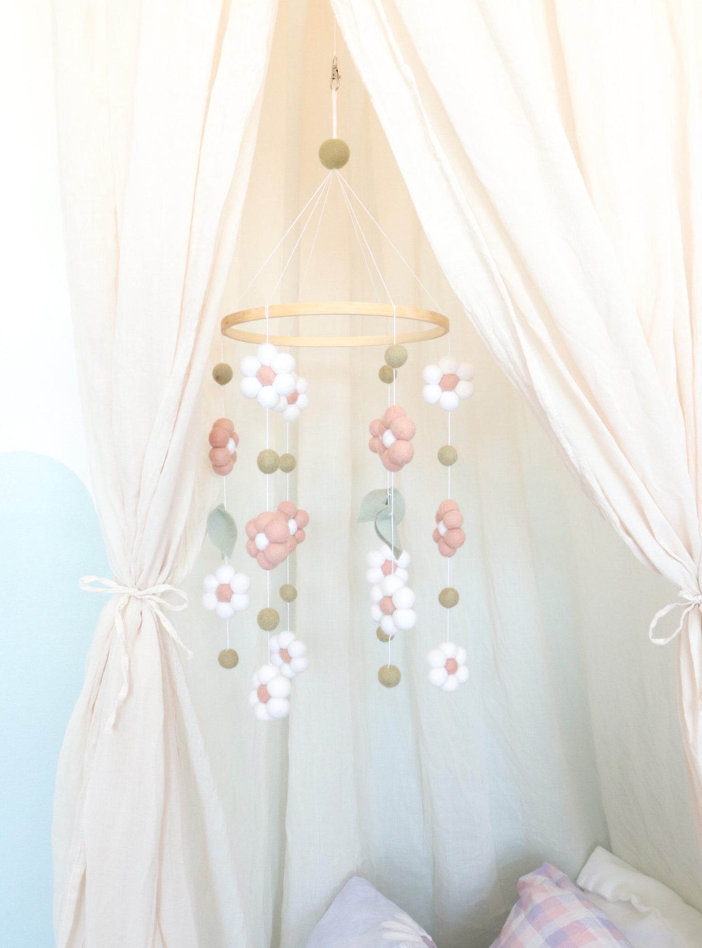 Apricot & Sage Daisy Baby Mobile