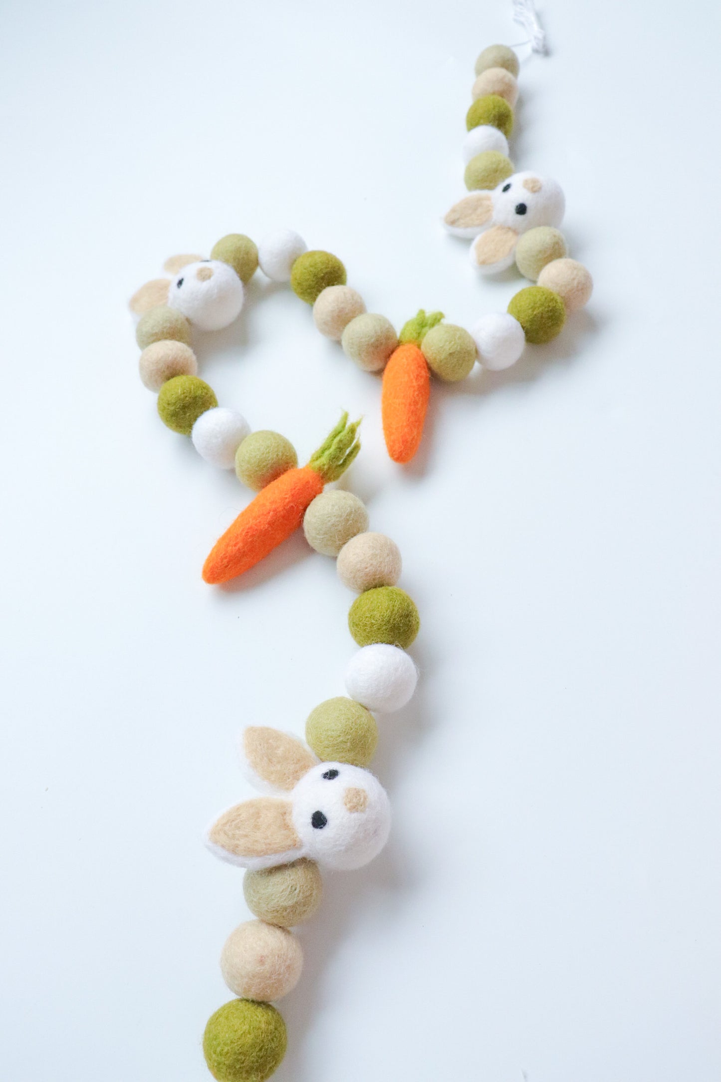 Easter Bunny & Carrot Garland