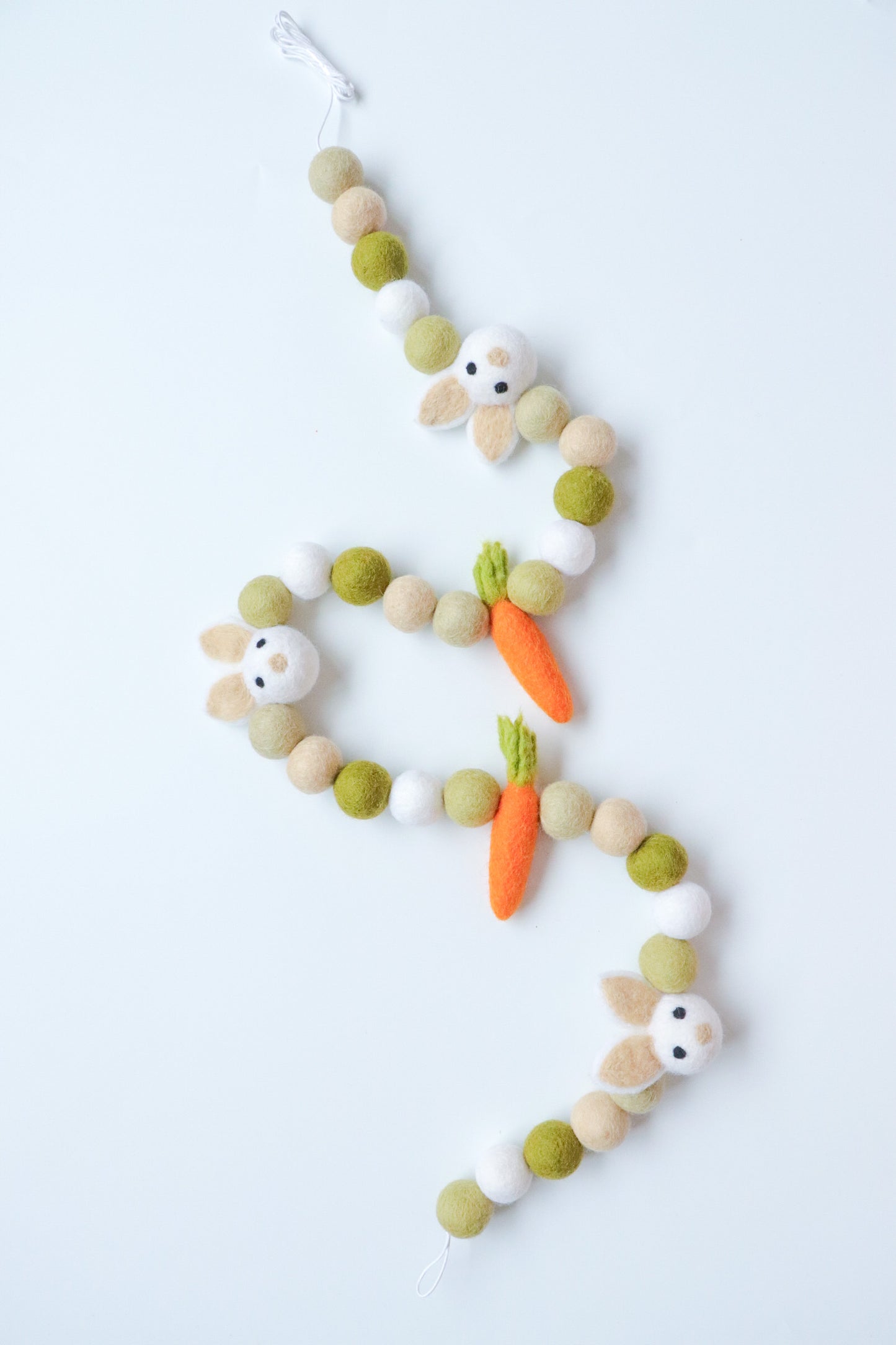 Easter Bunny & Carrot Garland