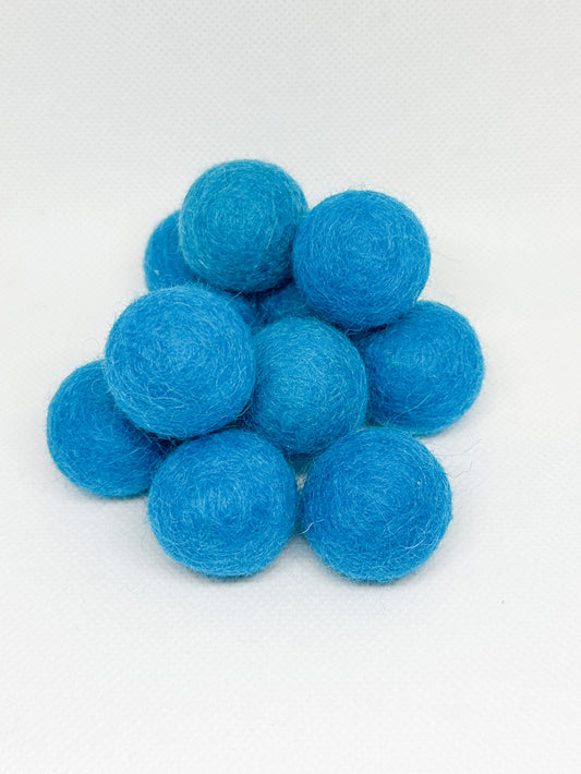 TURQUOISE  FELT BALL (10)