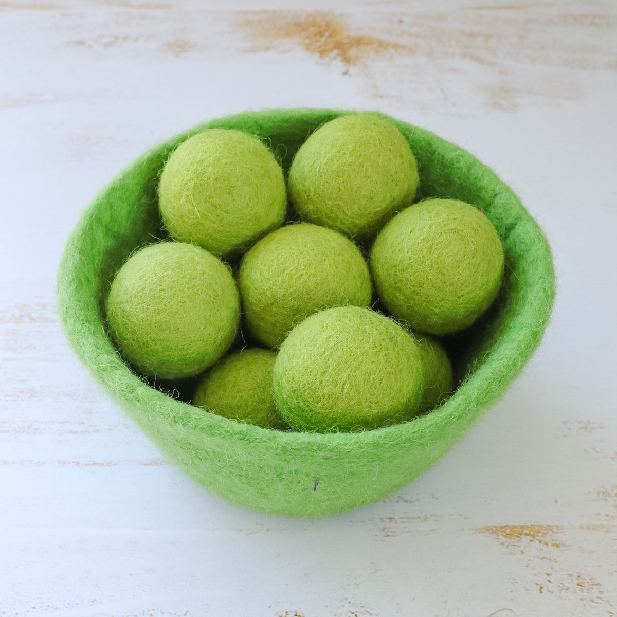 Felt Bowl with Sorting Balls