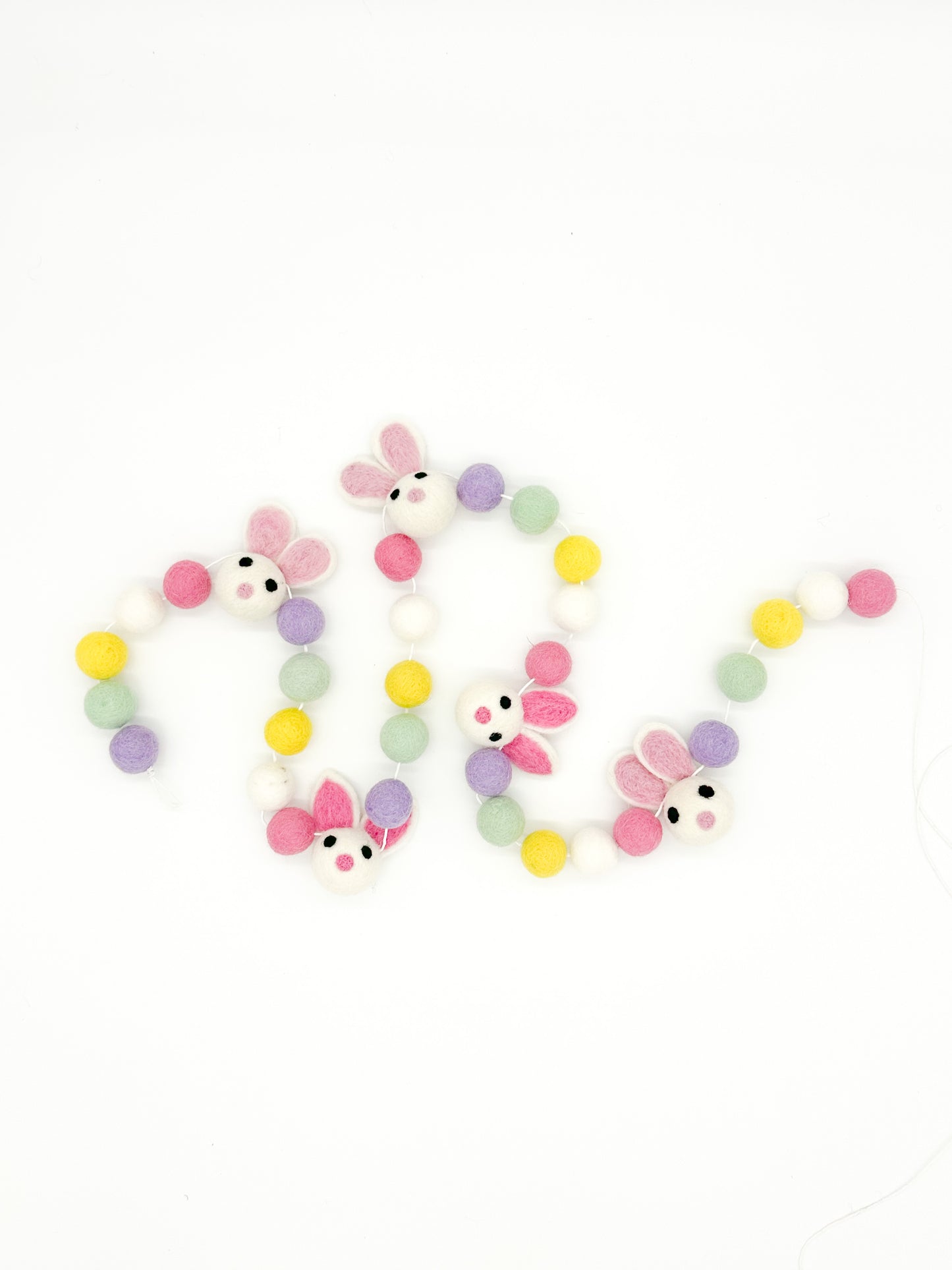 FUN EASTER BUNNY GARLAND