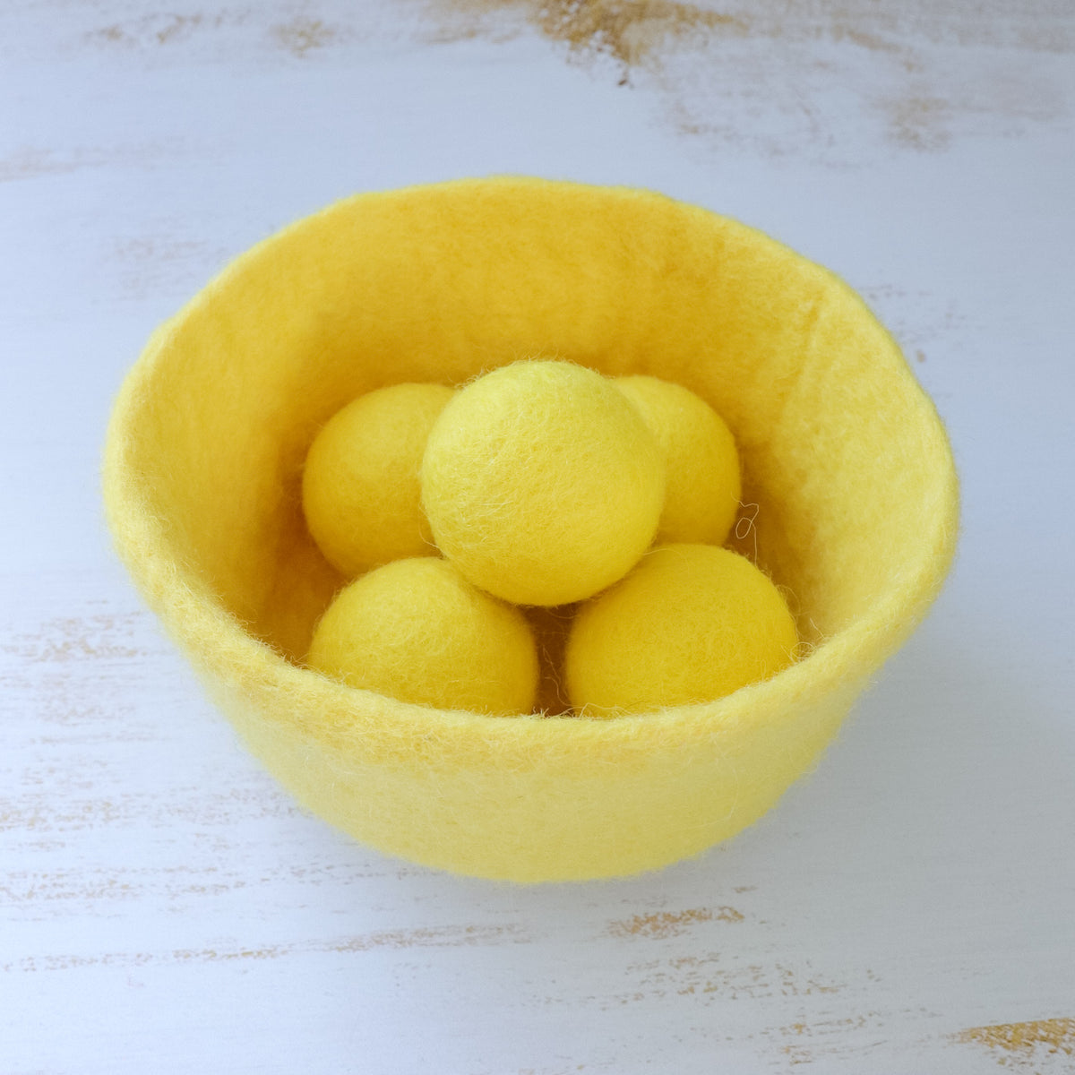 Felt Bowl with Sorting Balls
