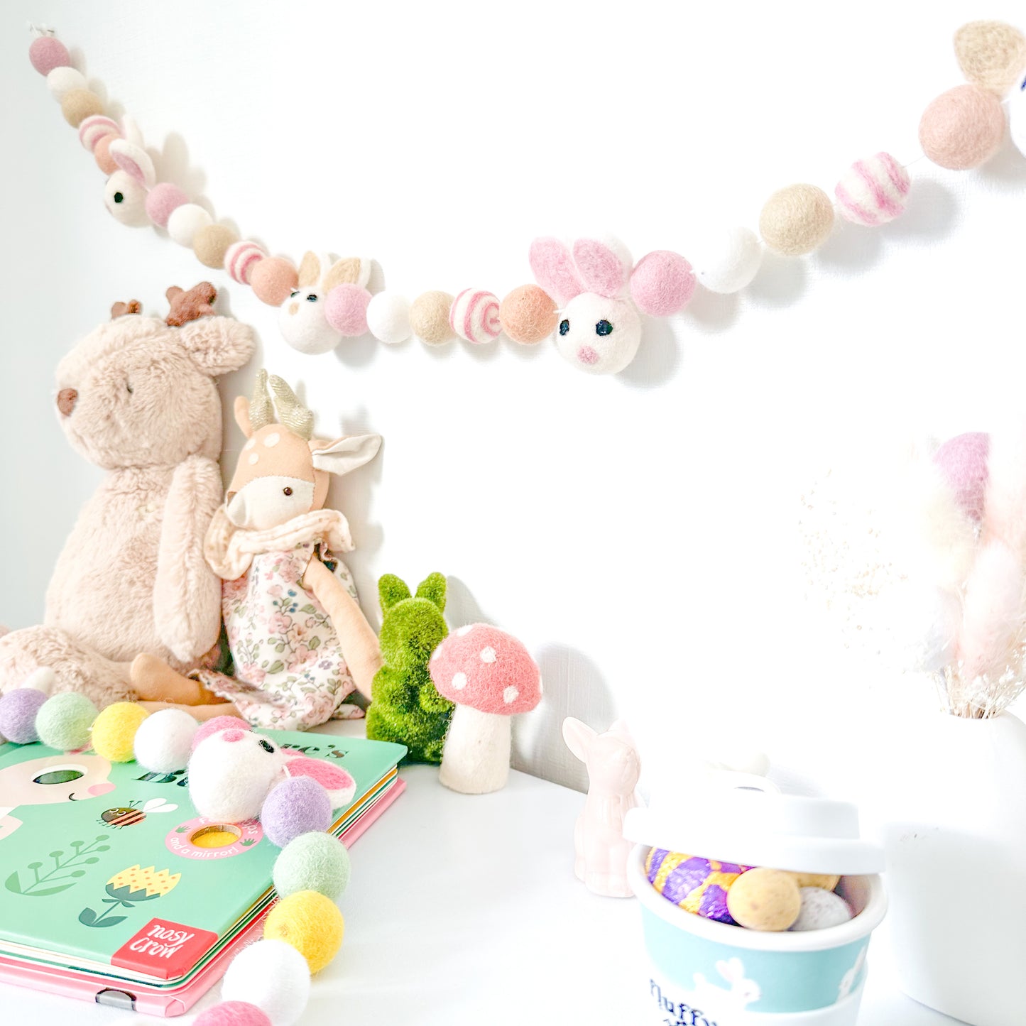 BLUSH EASTER BUNNY GARLAND