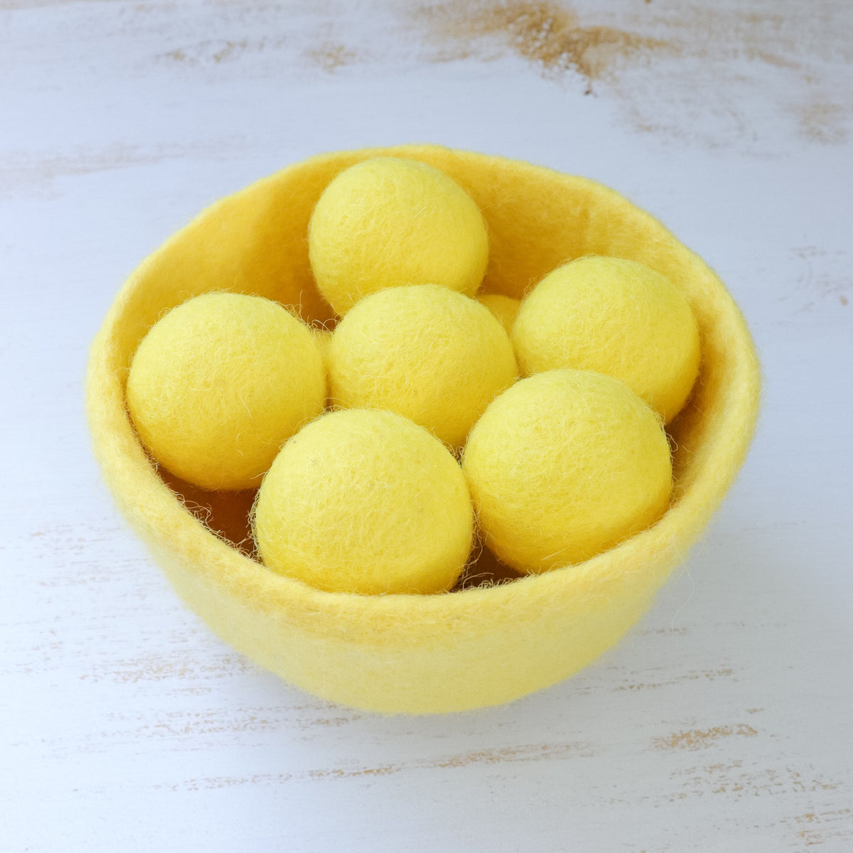 Felt Bowl with Sorting Balls