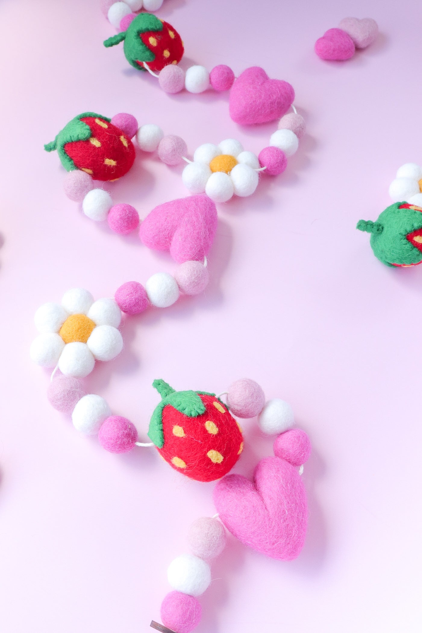 Heart, Daisy & Strawberry Garland