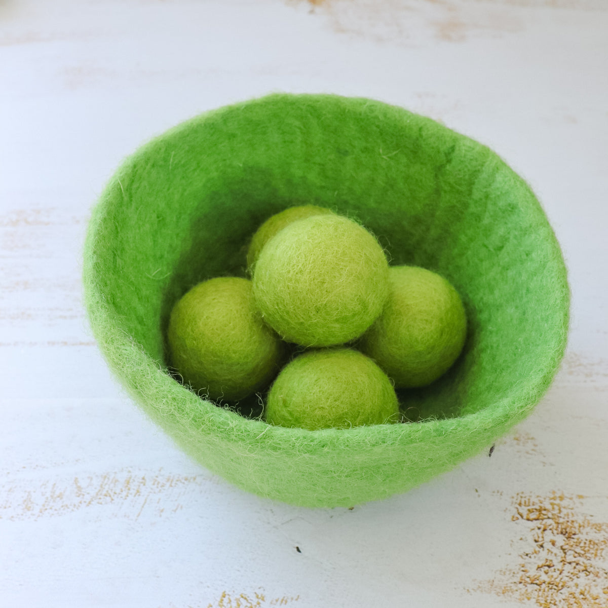 Felt Bowl with Sorting Balls