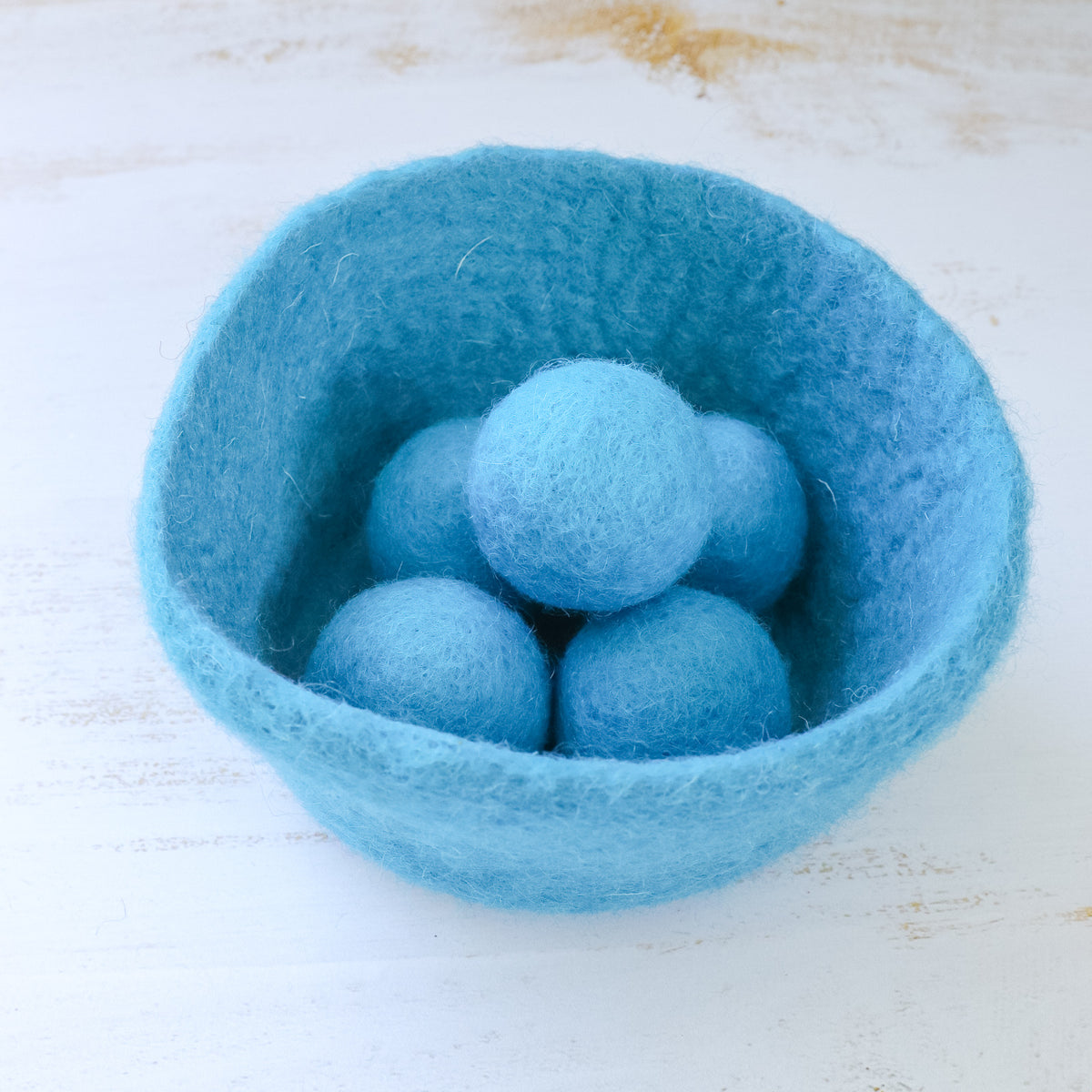 Felt Bowl with Sorting Balls