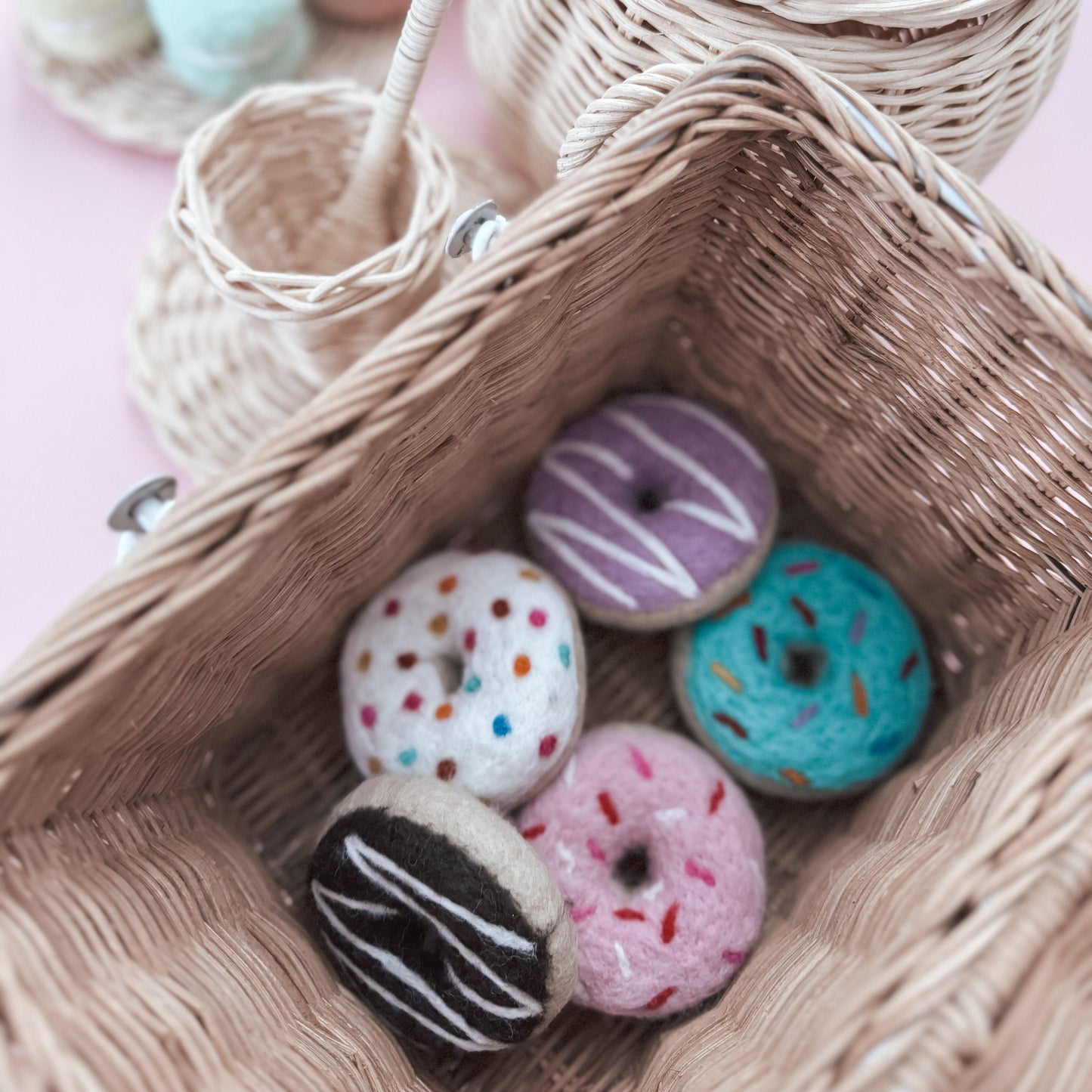 4 Pack Felt Donuts