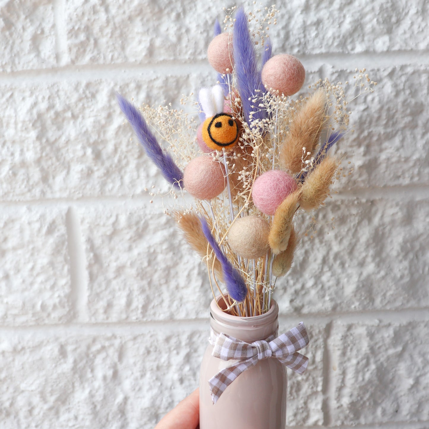 Dried flower felt ball Bouquet