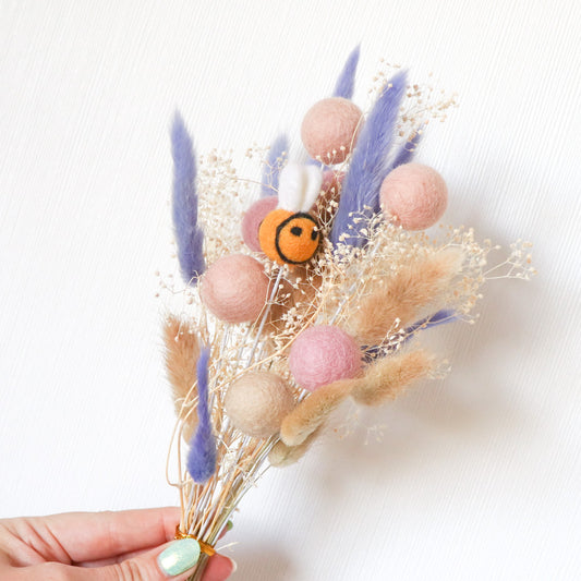 Dried flower felt ball Bouquet